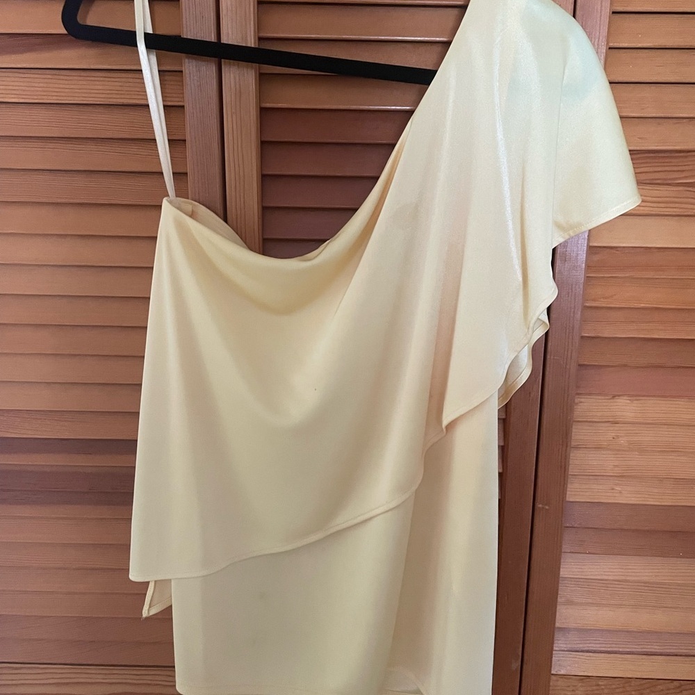 White House Black Market Yellow One-Shoulder Layered Top, Flutter Sleeve, Size M - Picture 5 of 7